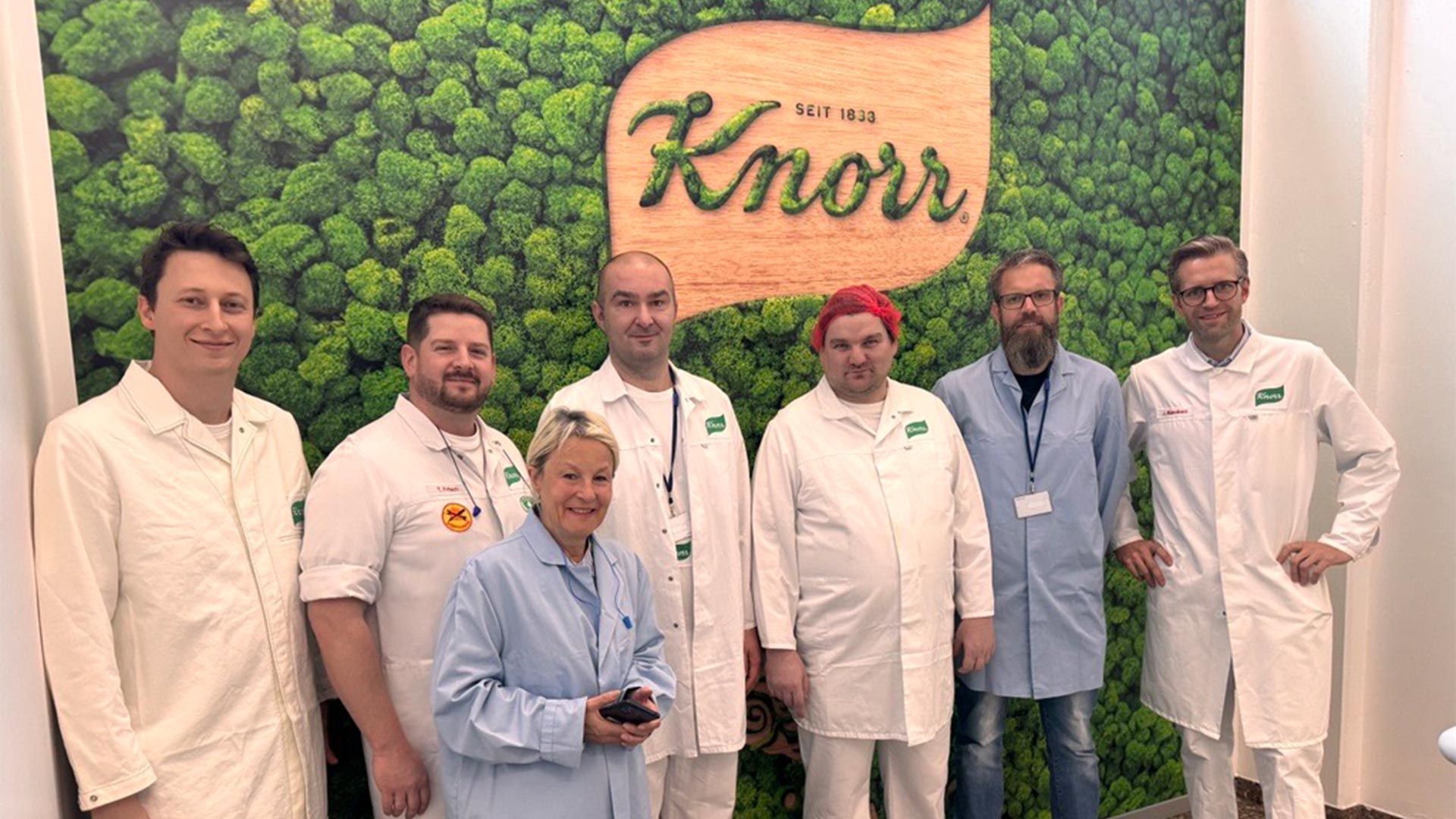 Foto von 6 Knorr-Mitarbeitern