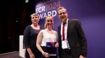 Das Unilever-Team mit dem ECR-Award bei der Preisverleihung