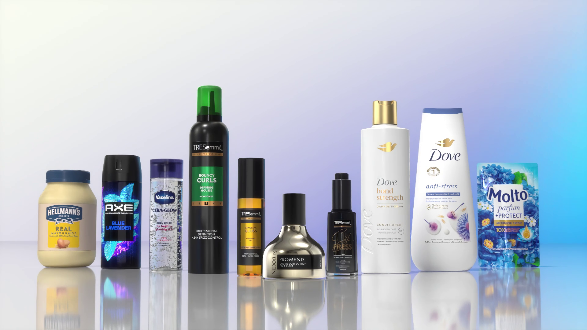 Ein Bild von Unilever-Produkten, erstellt mit Hilfe der Technologie für digitale Zwillinge. Zeigt Packungen von Dove, Nexxus, Vaseline und anderen Produkten.